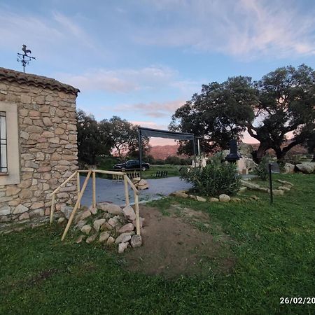 Rucanon 2 La Casa Del Campo 4 Estrellas, Piscina Y Golf Монтанчес Экстерьер фото